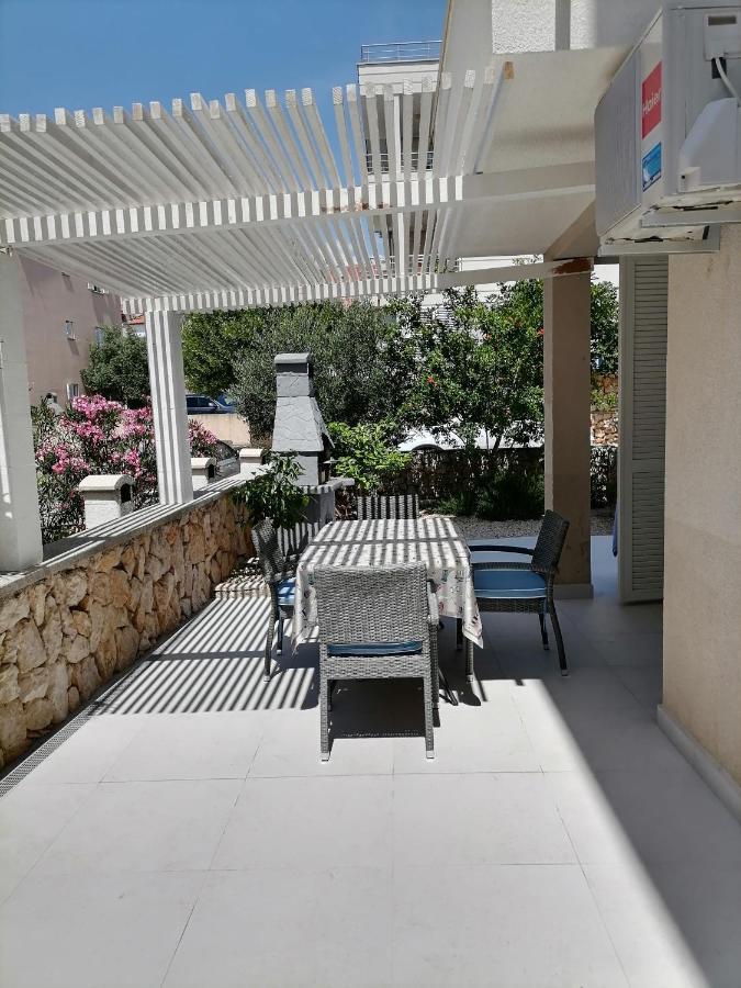 נובליה Apartment Nano-Maris מראה חיצוני תמונה