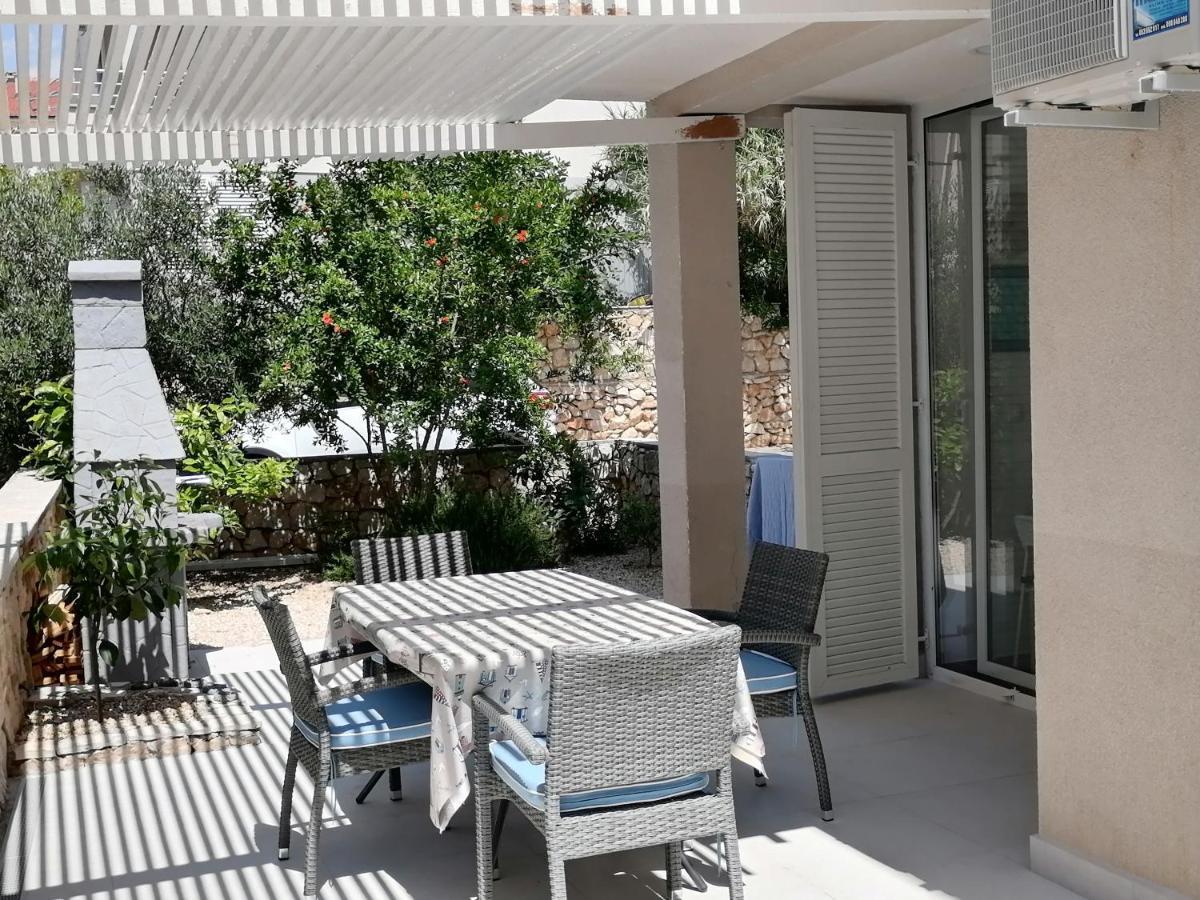 נובליה Apartment Nano-Maris מראה חיצוני תמונה